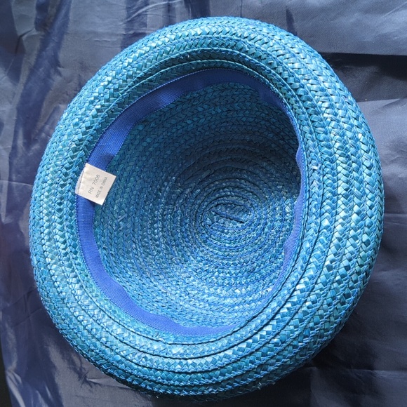 Straw Hat - Picture 4 of 6